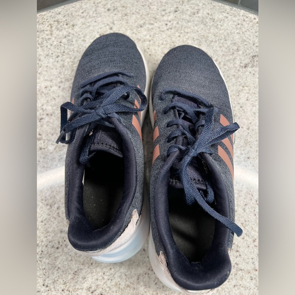 Girls Adidas Cloud Foam Shoes Size 4.5 - Picture 8 of 8